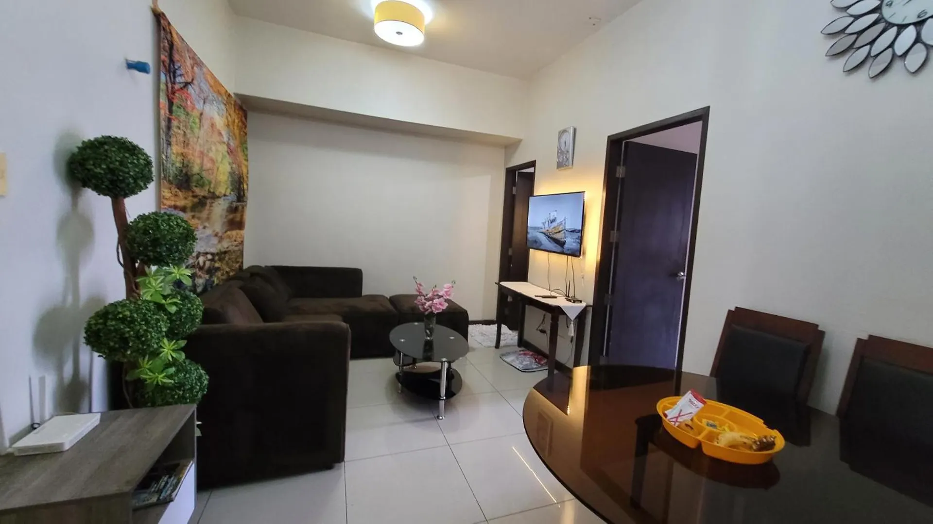 Manilabay Home 0*, Manila Philippines